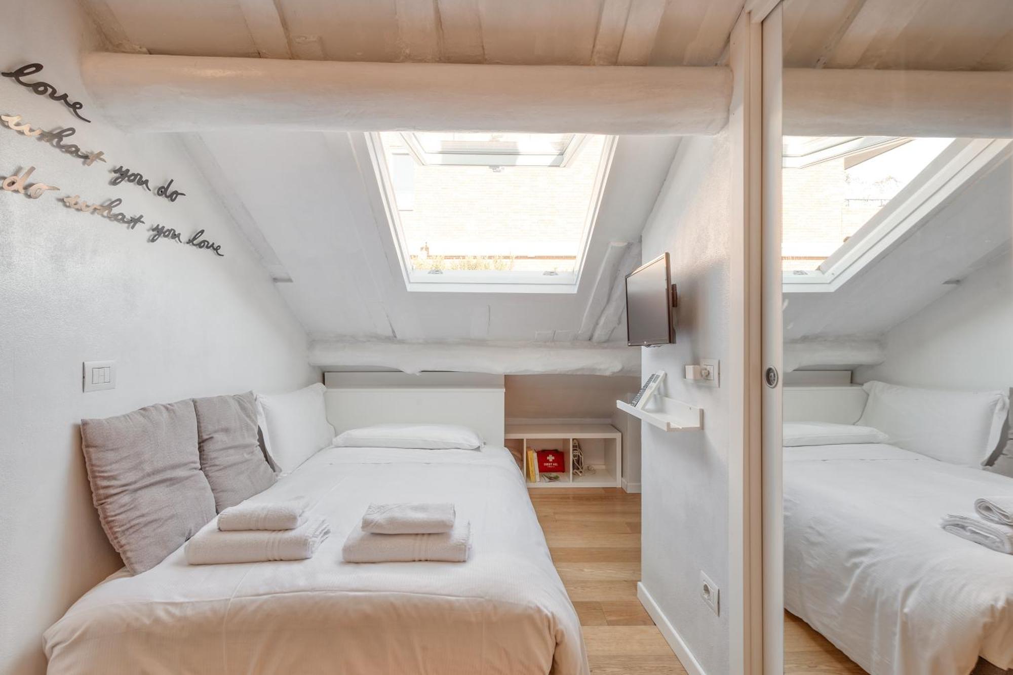 Bright Mini Studio In The Heart Of מילאנו מראה חיצוני תמונה